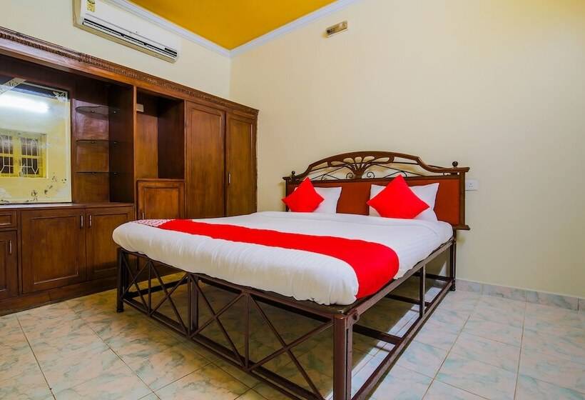 בית מלון כפרי Furtados Beach House By Oyo Rooms