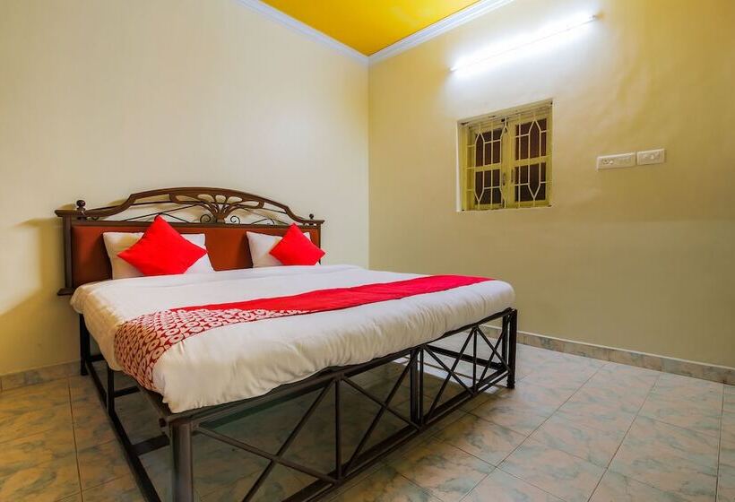 בית מלון כפרי Furtados Beach House By Oyo Rooms