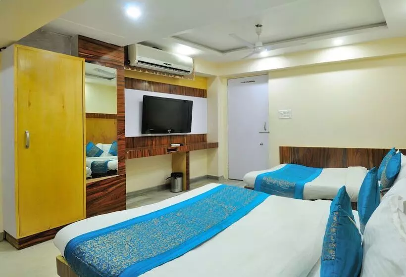 هتل Lahorimal Deluxe Paharganj