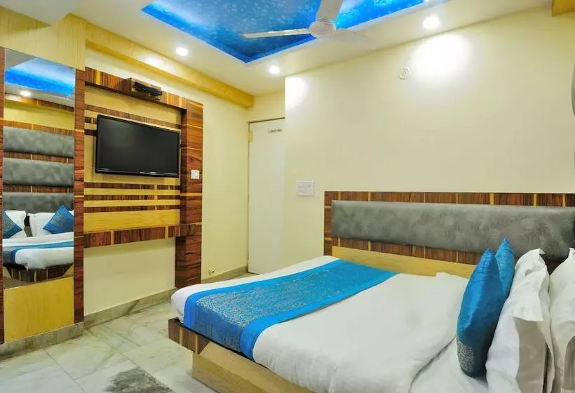 هتل Lahorimal Deluxe Paharganj