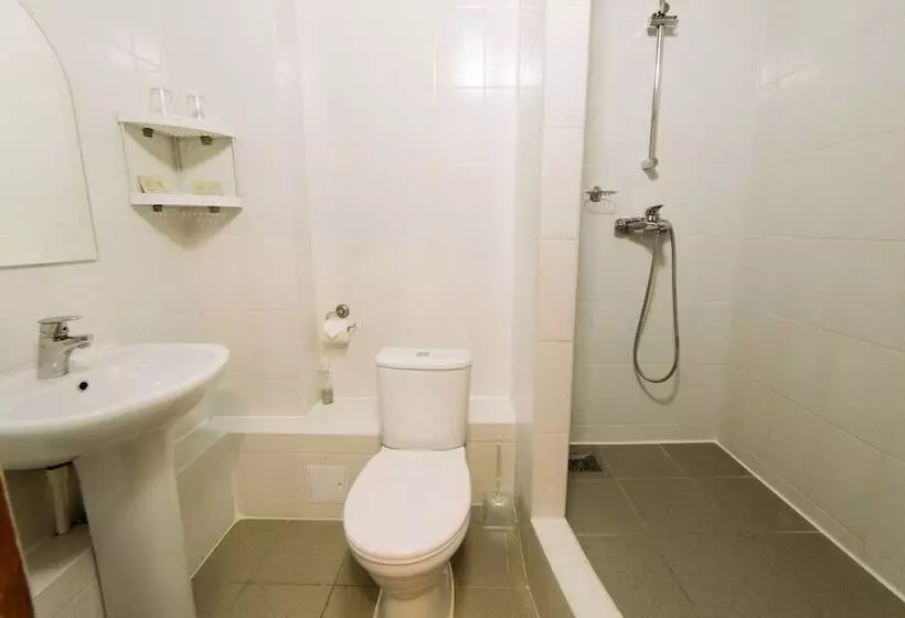 هتل Praha