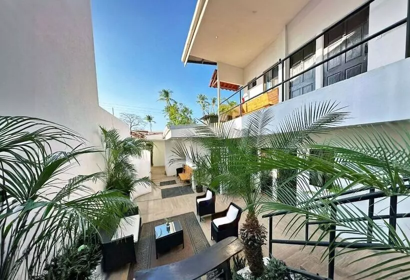 هتل Surf Ranch Tamarindo