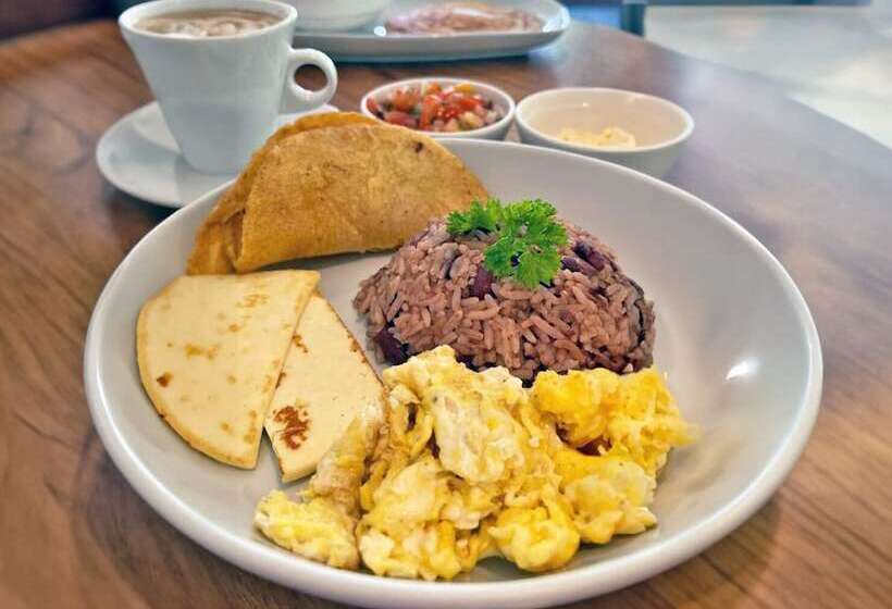 هتل Surf Ranch Tamarindo