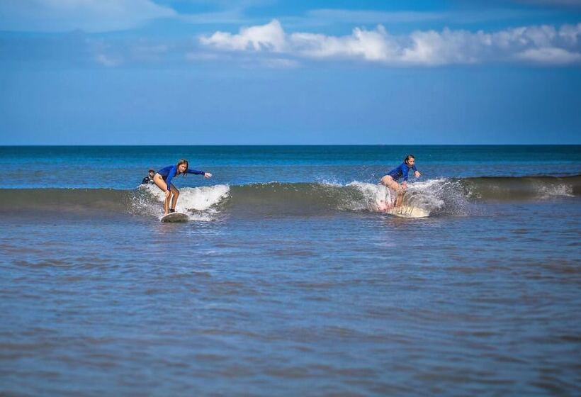 هتل Surf Ranch Tamarindo
