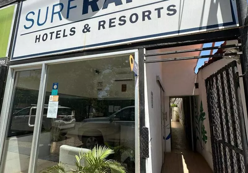 هتل Surf Ranch Tamarindo