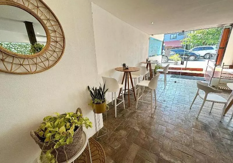 هتل Surf Ranch Tamarindo