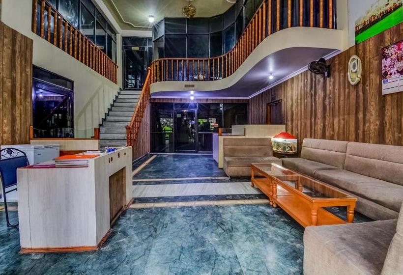 호텔 Utsav By Oyo Rooms