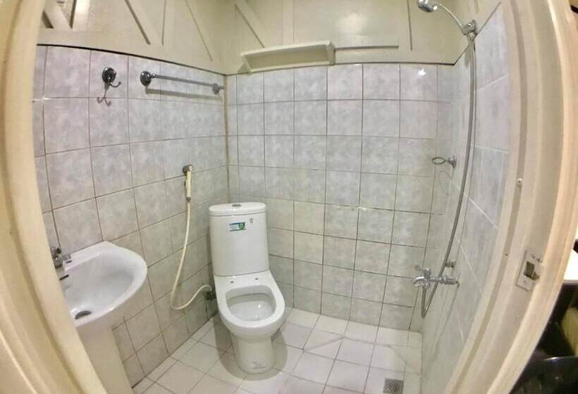 Vandrarhem Dormitelsph Ust