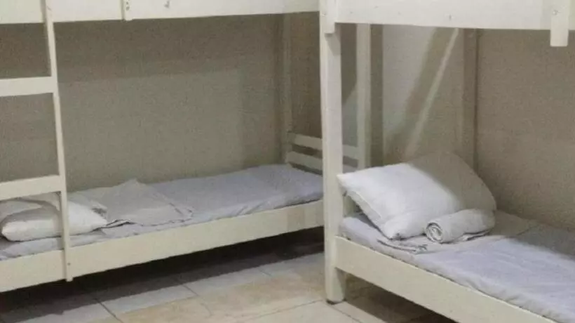 هاستل Dormitelsph Ust