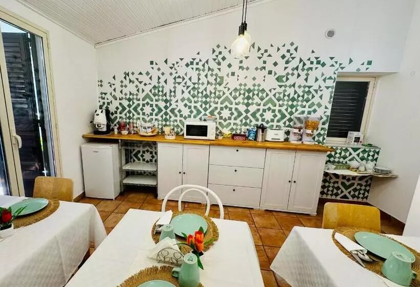 Aamiaismajoitus (B&B) Casa Lilla