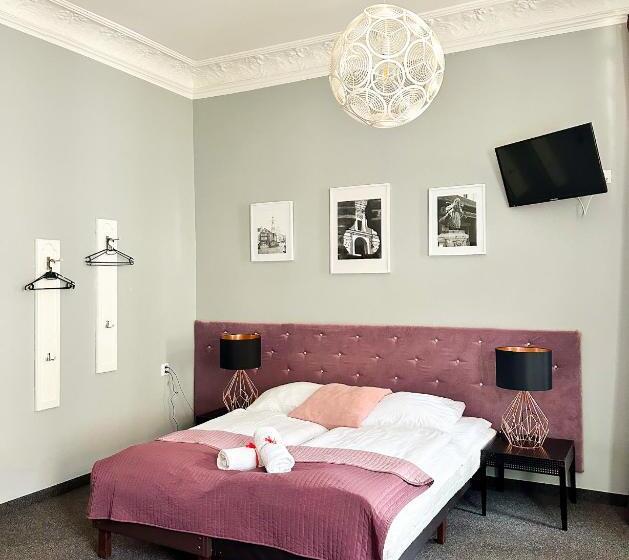 Expolis Residence   City Center Mtp Targi   24h #betterthanyourex