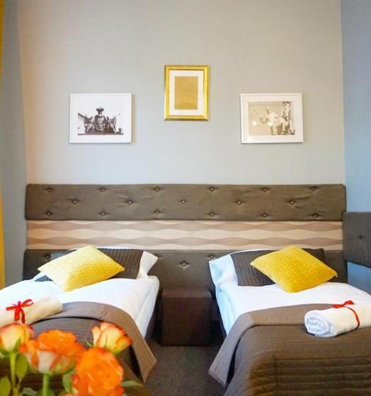 Expolis Residence   City Center Mtp Targi   24h #betterthanyourex