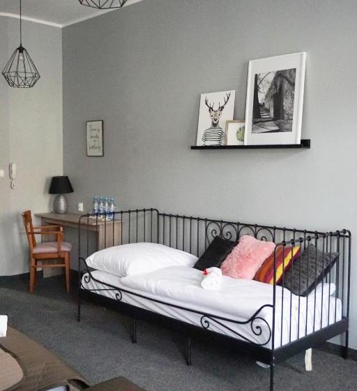 Expolis Residence   City Center Mtp Targi   24h #betterthanyourex