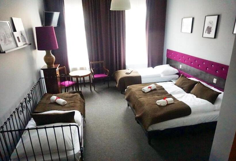 Expolis Residence   City Center Mtp Targi   24h #betterthanyourex