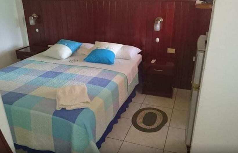 Hostal Brisas Del Mar