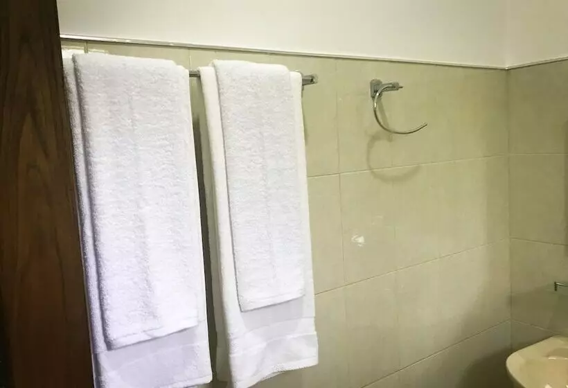 Hotelli Kings Lodge Habarana