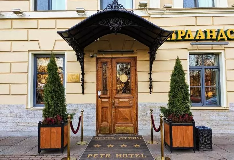ホテル Petr