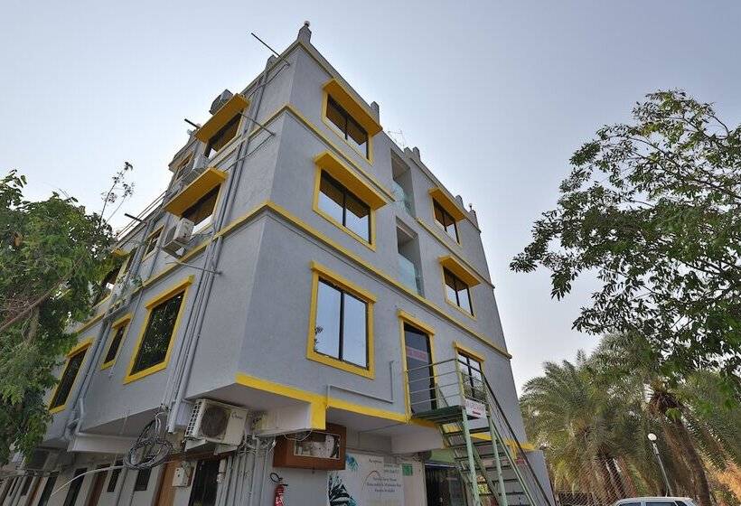 Hotelli Silver By Oyo Rooms