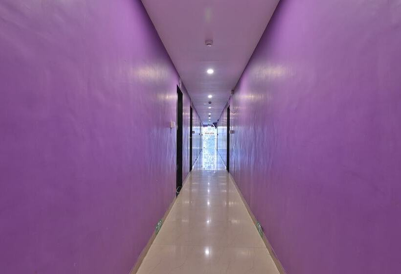 Hotelli Silver By Oyo Rooms