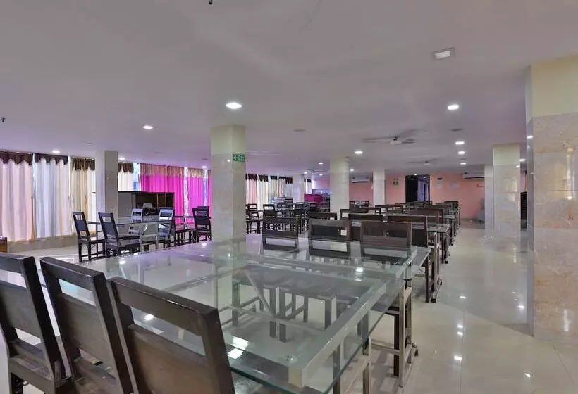 Hotelli Silver By Oyo Rooms