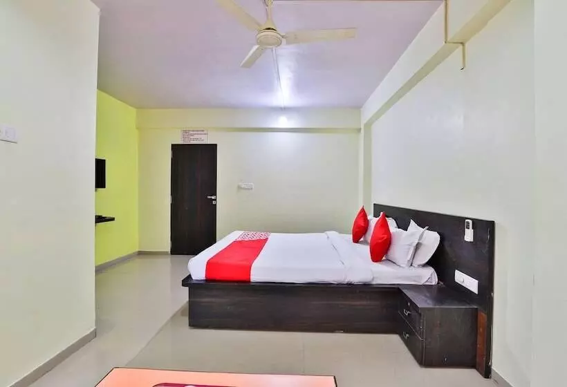 Hotelli Silver By Oyo Rooms