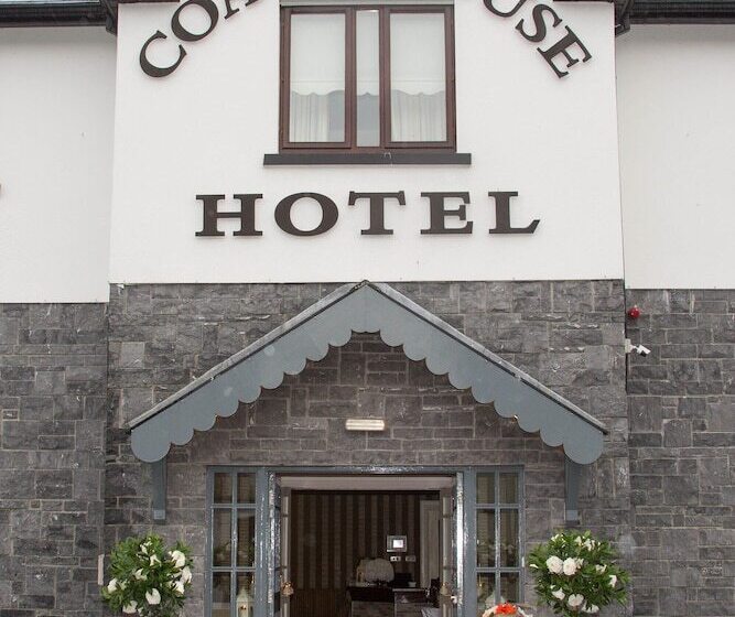 فندق The Coach House