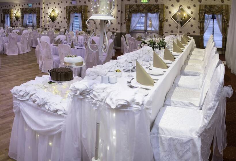 فندق The Coach House