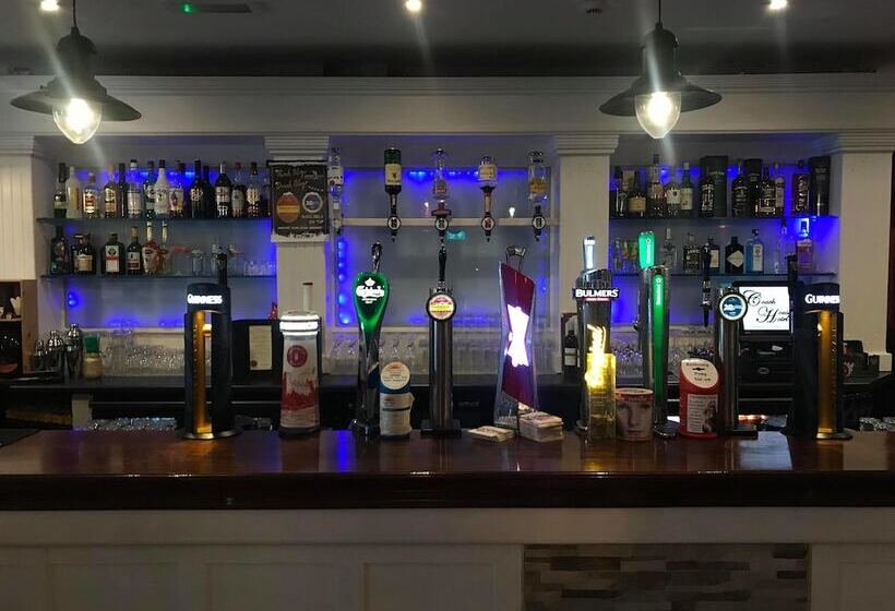 فندق The Coach House