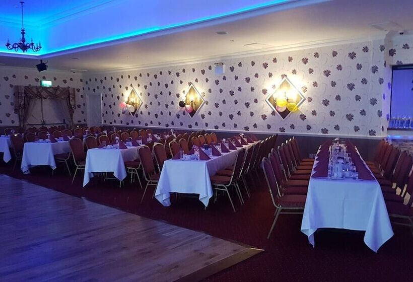 فندق The Coach House