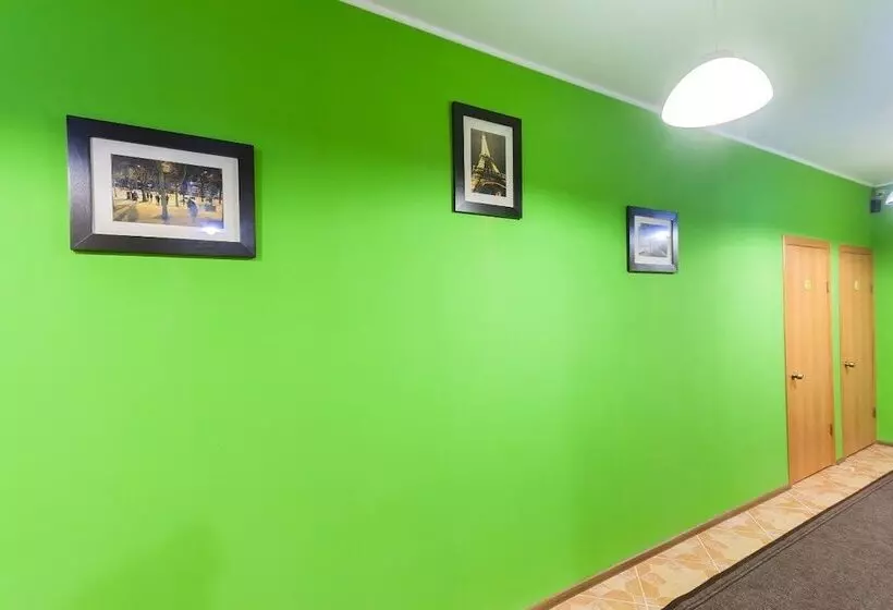 Wiki Hostels