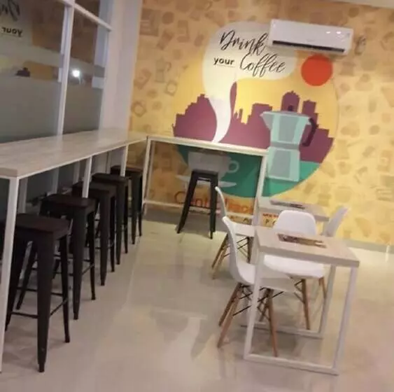 Hotelli Central Front One Inn Jakarta Airport