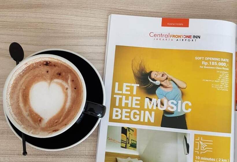 בית מלון כפרי Central Front One Inn Jakarta Airport