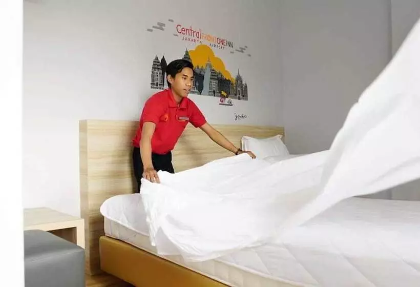 Hotelli Central Front One Inn Jakarta Airport