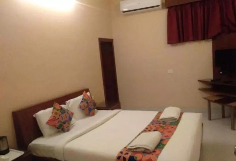 Hotelli Kumars The White House