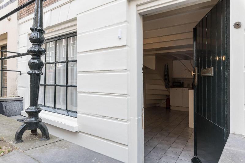 بنسيون Dam Square Inn