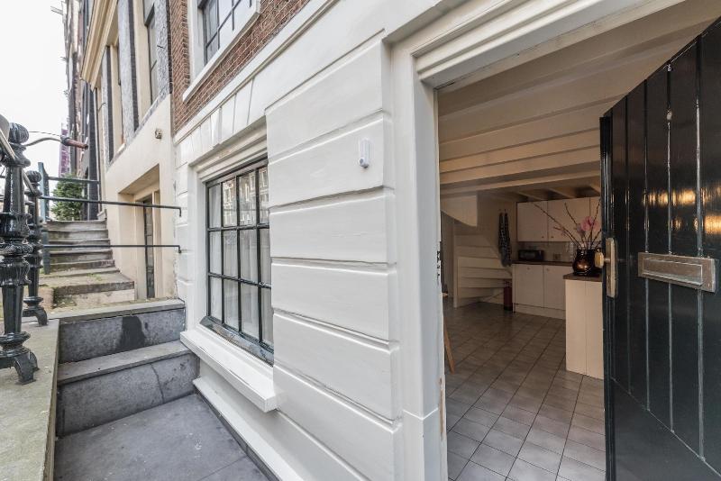 بنسيون Dam Square Inn