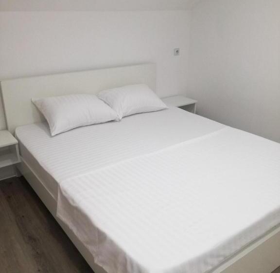 پانسیون Smeštaj Olivera Niška Banja