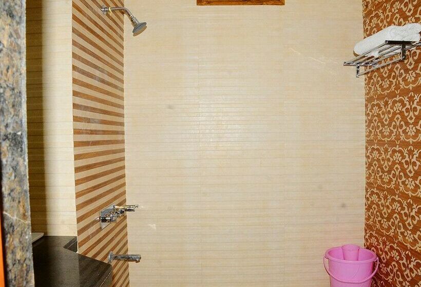 בית מלון כפרי Ashray