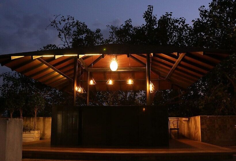 בית מלון כפרי Ashray