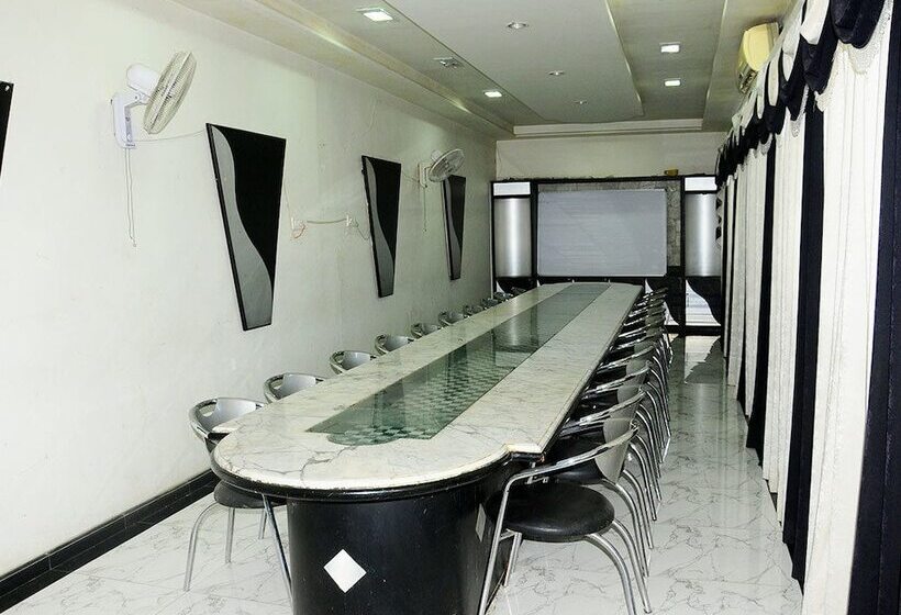 בית מלון כפרי Ashray