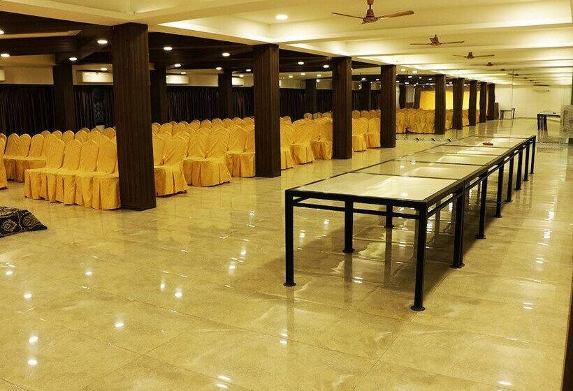 בית מלון כפרי Ashray