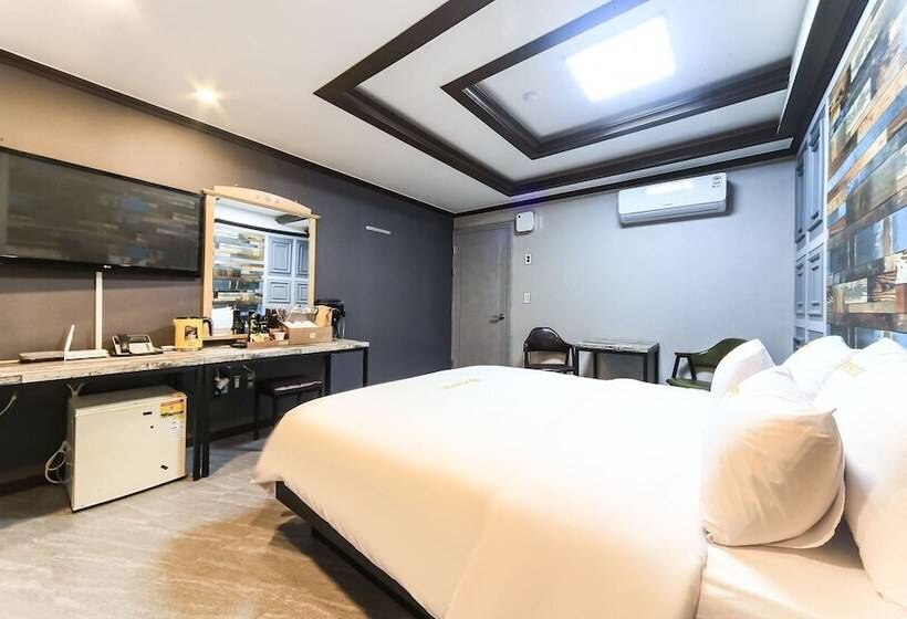 Hotel Geojedo Gohyeon Aplus