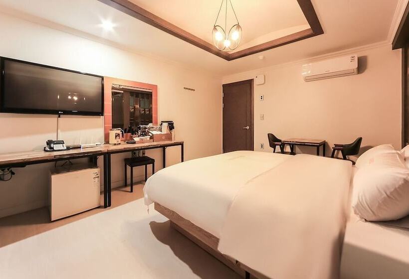 Hotel Geojedo Gohyeon Aplus