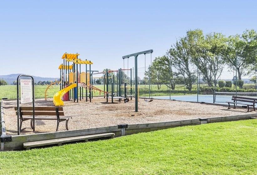 فندق Ingenia Holidays Moruya