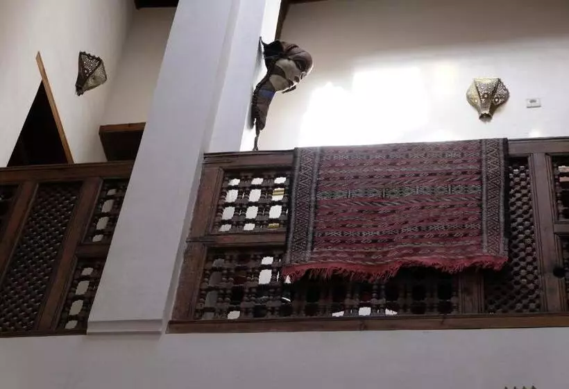 پانسیون Dar Houdou