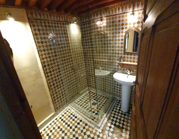 膳宿费 Dar Houdou