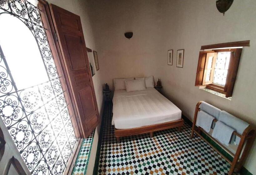 膳宿费 Dar Houdou