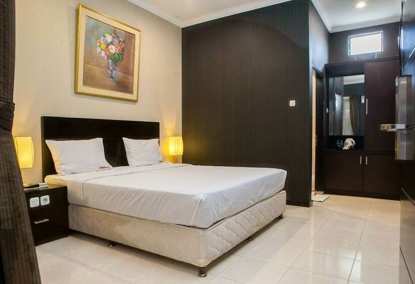 Panzió Reddoorz Plus Near Floating Market Lembang