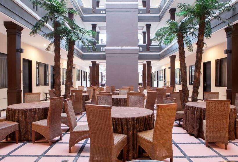 Panzió Reddoorz Plus Near Floating Market Lembang