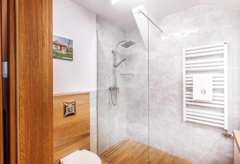 פנסיון Solavo Home&travel